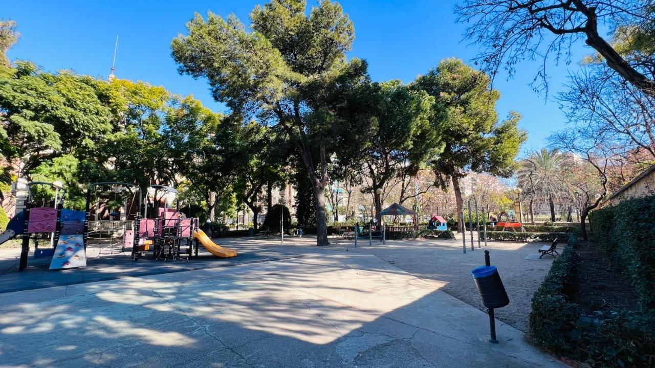 Nordik Apartment Valencia Luaran gambar